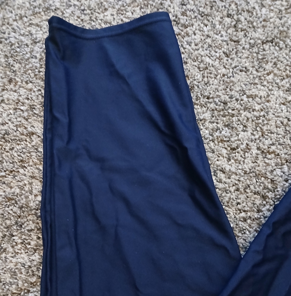 TONIGHT LAST CHANCE! 2 Piece Modest Swimsuit - Top and Pants Size M / L - Picture 11 of 12